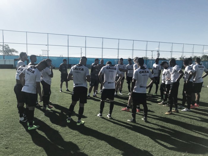 Com Richardson na lateral-direita, Chamusca segue preparação do Ceará para enfrentar Juventude