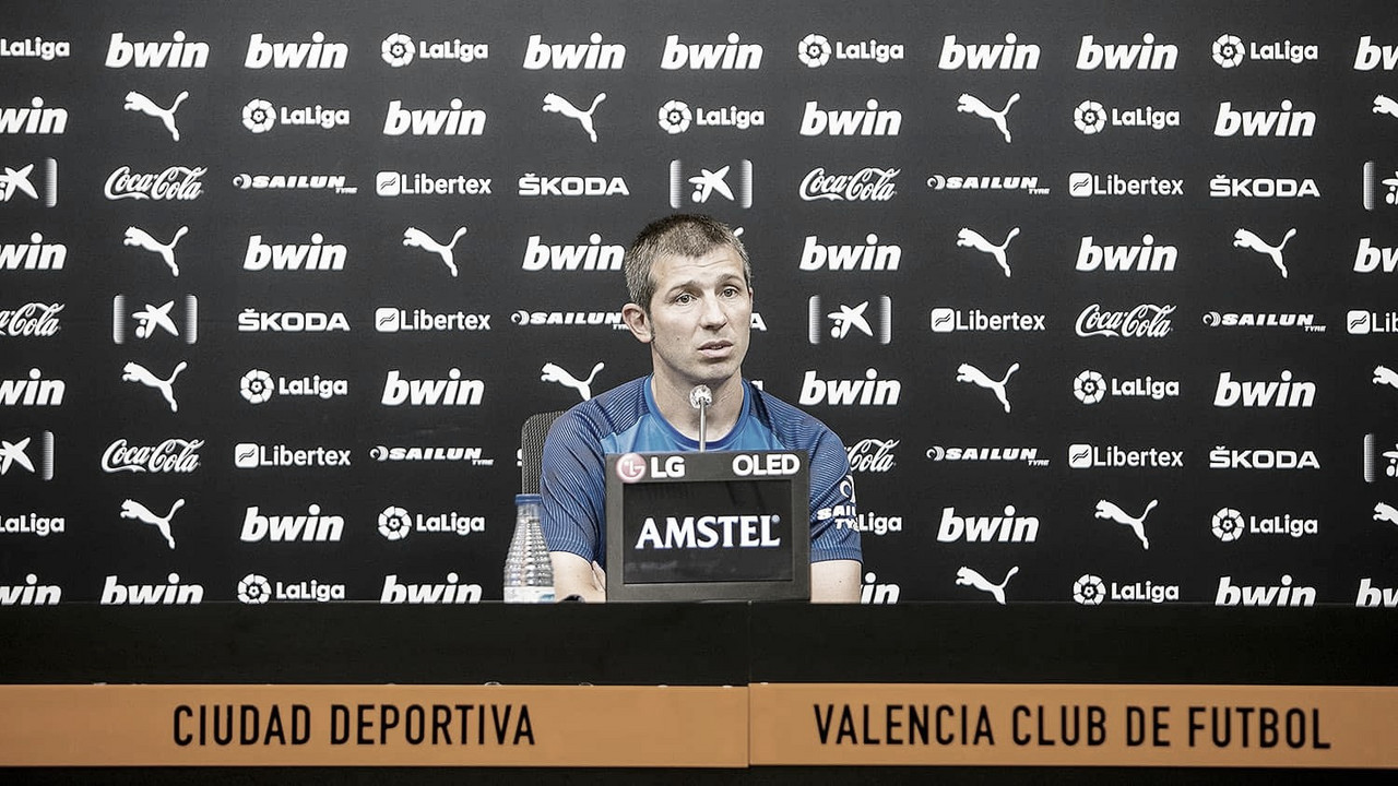 Celades: "No descartamos que Coquelin llegue a los últimos partidos" Celades: "No descartamos que Coquelin llegue a los últimos partidos"