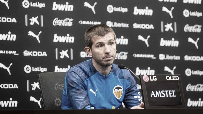 Celades: "El gol anulado a Rodrigo ha condicionado el partido"