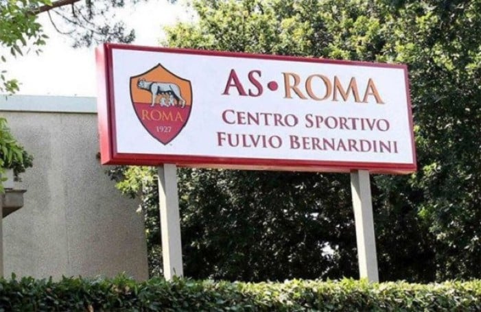 Roma, settimana chiave tra Champions e caccia al terzino