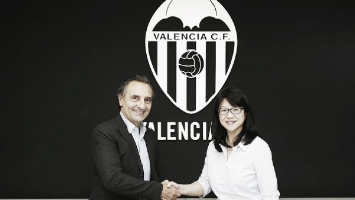 Cesare Prandelli é anunciado como novo treinador do Valencia