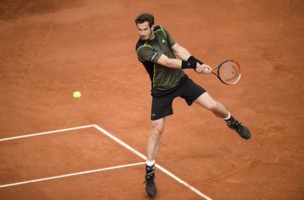 Murray bat Nadal en finale