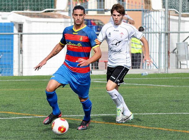 Salva Chamorro, un "9" para el Lleida Esportiu