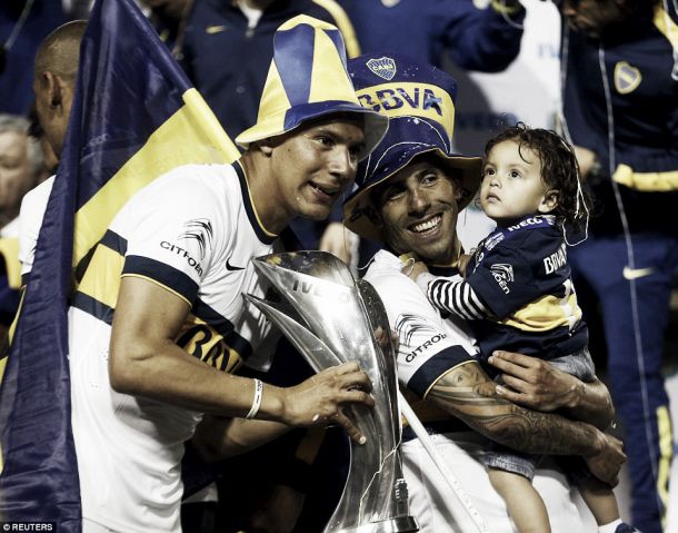 Andrés Chávez: "Fue un torneo largo y difícil, pero con errores hemos conseguido el título" Andrés Chávez: "Fue un torneo largo y difícil, pero con errores hemos conseguido el título"