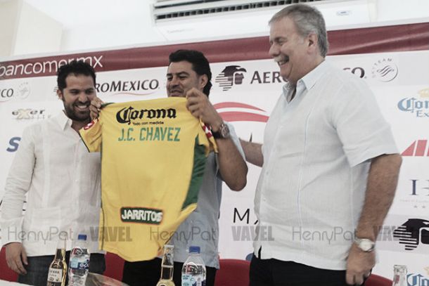 Juan Carlos Chávez es presentado como nuevo DT del CF Mérida