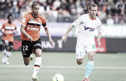 El Marsella paga un alto precio por su victoria en Lorient
