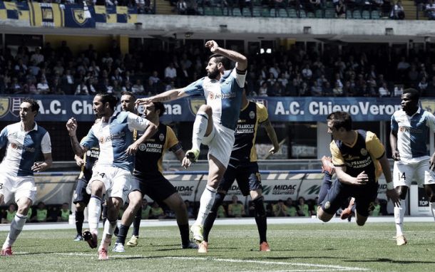 Grandi emozioni al "Bentegodi": 2-2 tra Chievo e Verona