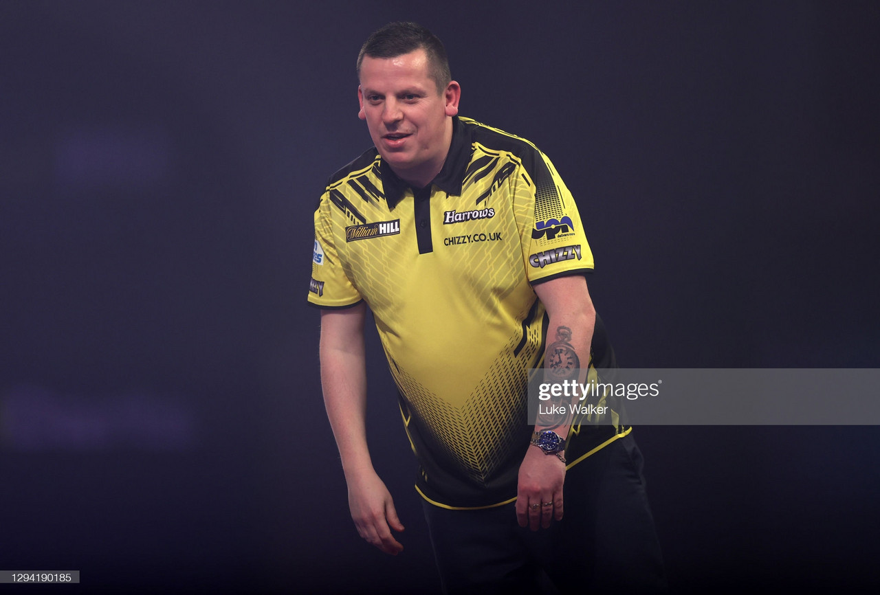 2021 Masters: Chisnall edges through to Quarter Finals in deciding leg against Gurney