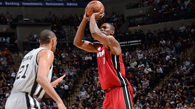 Spurs perde em casa para time misto de Miami Spurs perde em casa para time misto de Miami