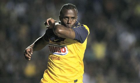 Peláez confirma negociación de equipo europeo por Chucho Benítez (VÍDEO) Peláez confirma negociación de equipo europeo por Chucho Benítez (VÍDEO)