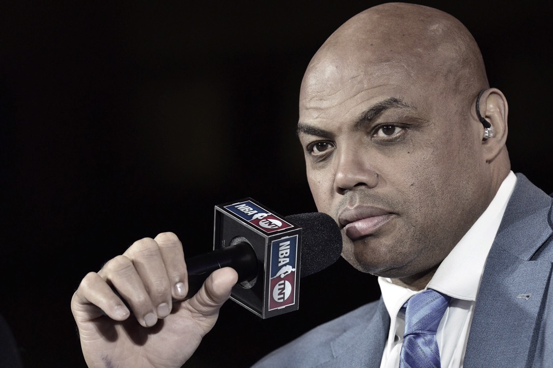 Charles Barkley estalla ante Kyrie Irving por sus declaraciones Charles Barkley estalla ante Kyrie Irving por sus declaraciones