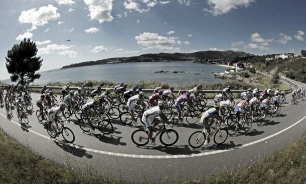 Vuelta - Martin beffato sul finale, vince Morkov