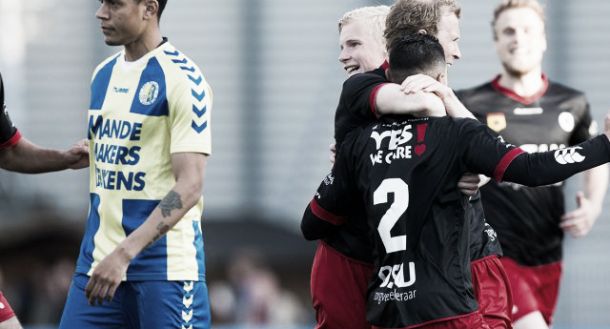 Excelsior vence RKC Waalwijk e leva vantagem para o segundo jogo