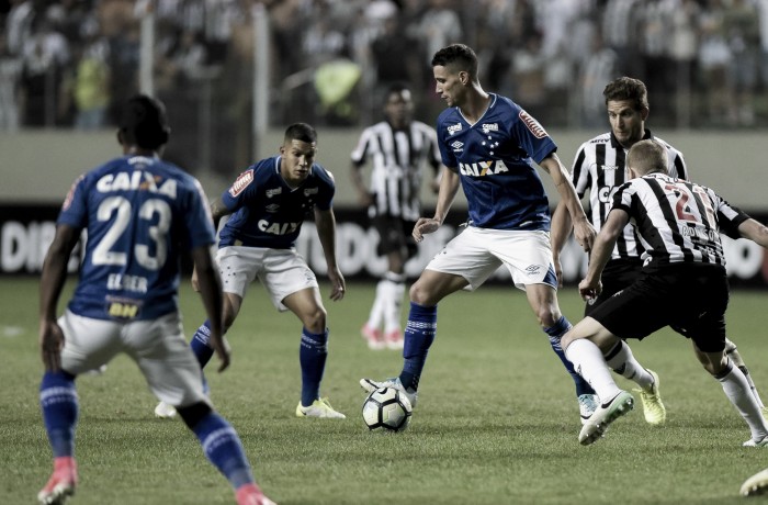 Cruzeiro e Atlético-MG se reencontram no Brasileiro para último clássico do ano