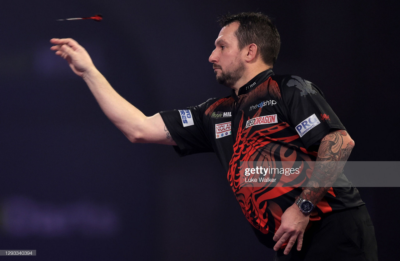 Darts: Jonny Clayton Beats Gary Anderson To Top Premier Leauge