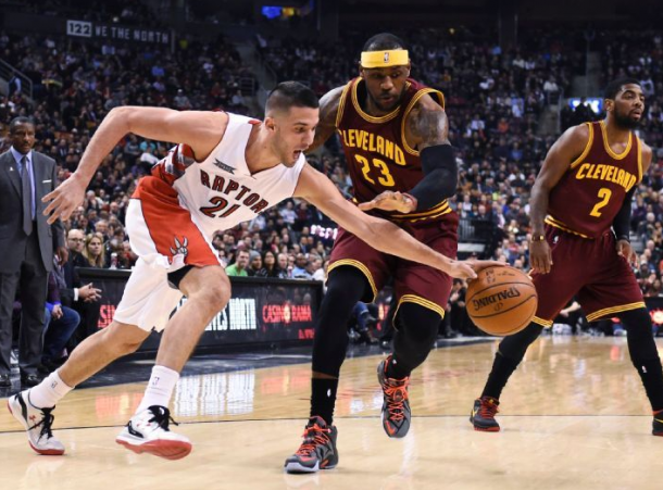 LeBron James' Big Fourth Leads Cleveland Cavaliers Over Toronto Raptors 120-112