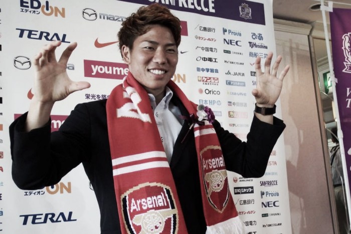 Takuma Asano looks forward to challenge at Arsenal