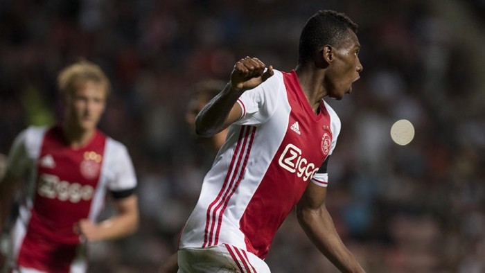 Mateo Casierra, garantía de gol en la pretemporada del Ajax Mateo Casierra, garantía de gol en la pretemporada del Ajax