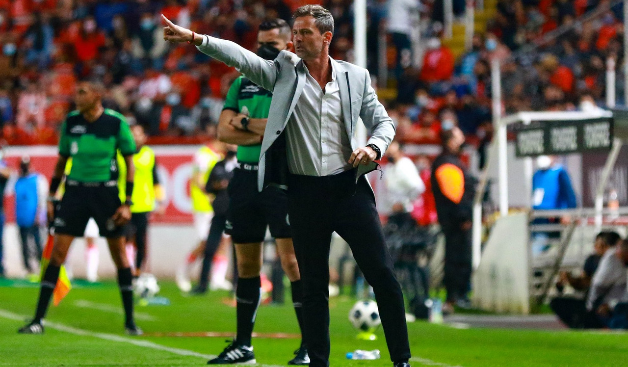 Diego
Cocca: “No hemos logrado nada” Diego
Cocca: “No hemos logrado nada”