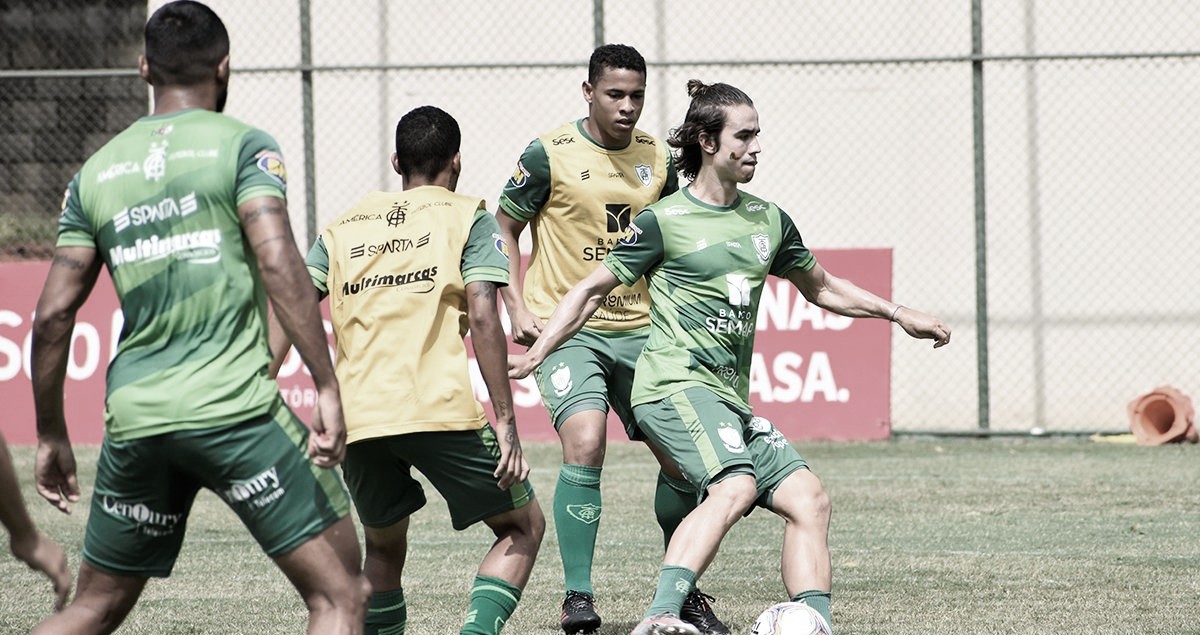 América-MG defende liderança da Série B contra ameaçado Vitória América-MG defende liderança da Série B contra ameaçado Vitória
