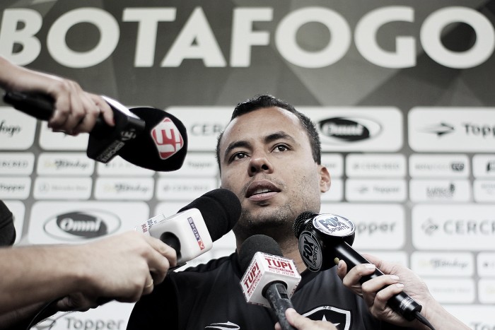 Jair Ventura lamenta derrota para Palmeiras, mas garante empenho: “Vamos lutar até o final”