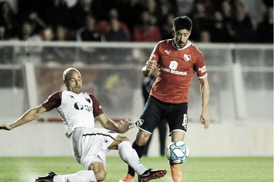 Colón recibió un cachetazo de Independiente Colón recibió un cachetazo de Independiente