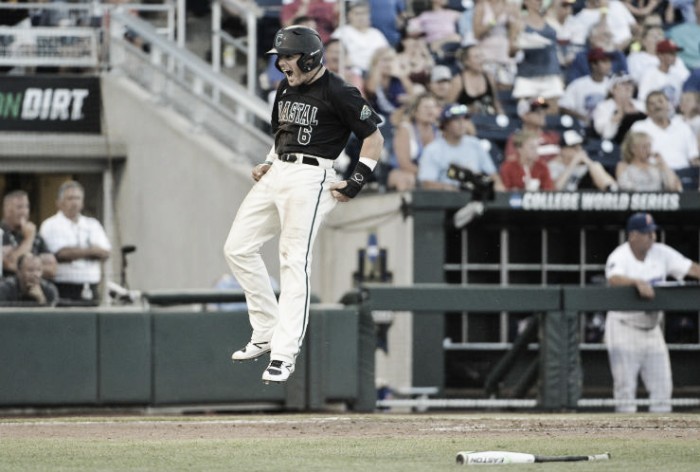 Coastal Carolina defeats Florida in first game of 2016 College World Series