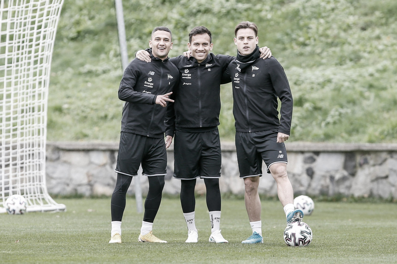 Conrado destaca evolução na Polônia e comemora vitória do Lechia Gdansk Conrado destaca evolução na Polônia e comemora vitória do Lechia Gdansk
