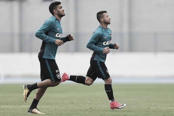 Como os jogadores não-inscritos na Copa do Brasil podem ajudar o Botafogo na Libertadores?