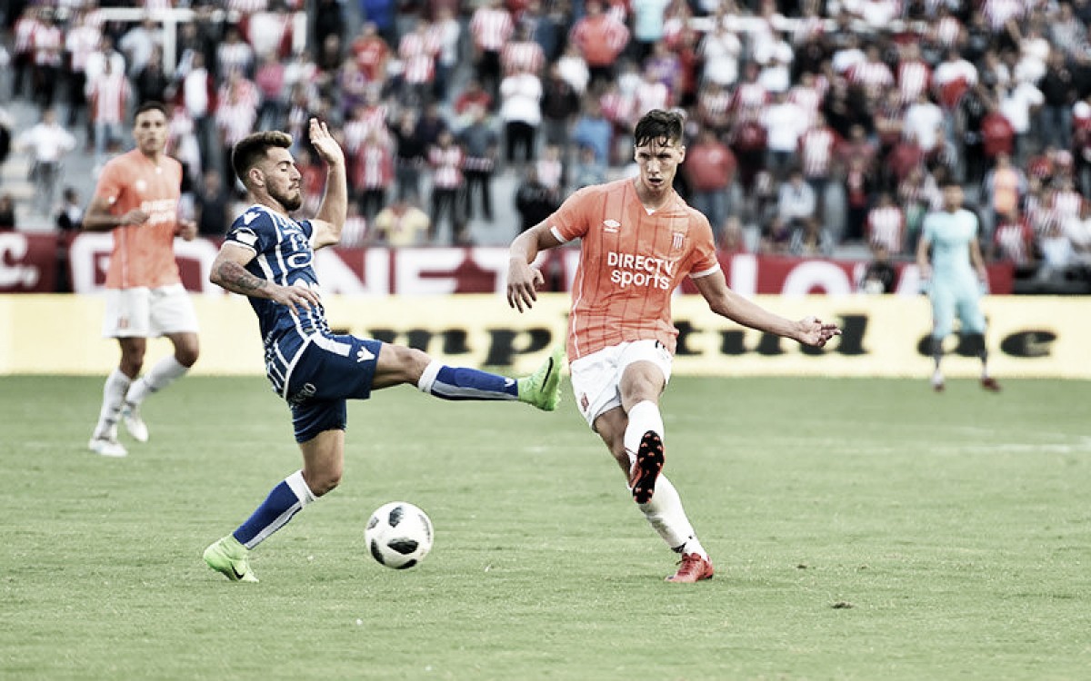 A la espera del debut A la espera del debut