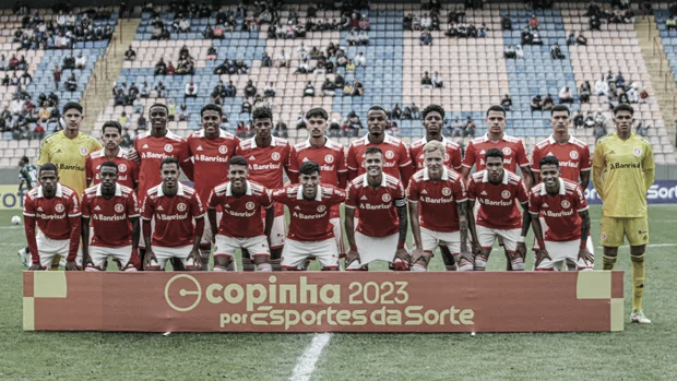 Internacional goleia Aster Brasil e garante vaga na terceira fase da Copinha
