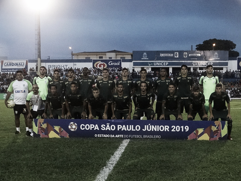 América-MG vence São Carlos e garante classificação na Copa
São Paulo América-MG vence São Carlos e garante classificação na Copa
São Paulo
