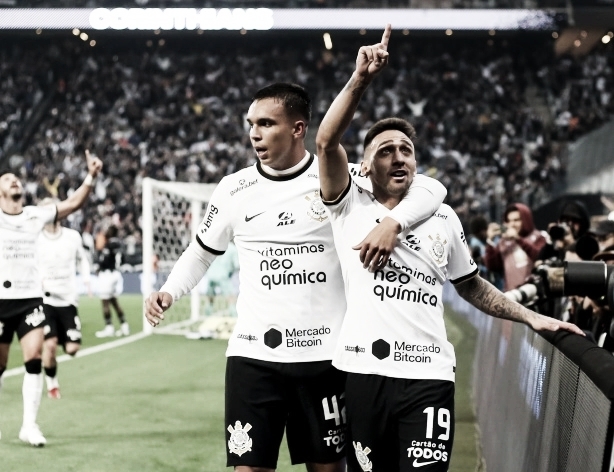 Pressionado por sequência negativa, Corinthians recebe Atlético-GO pela Copa do Brasil