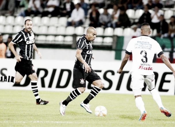 Corinthians empata com Once Caldas e avança à fase de grupos da Libertadores