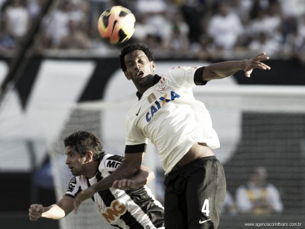 Com força máxima, Atlético-MG enfrenta um Corinthians pressionado