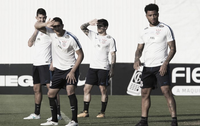 Corinthians e Atlético-GO protagonizam duelo de opostos na Arena