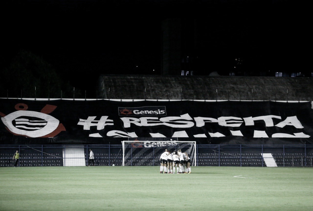 Corinthians
atropela Internacional e segue na cola do líder Santos no Brasileirão Feminino 