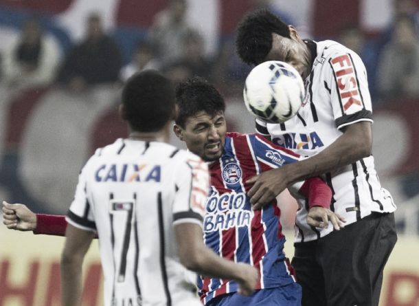 Jogando em casa, Corinthians tropeça e só empata com o Bahia