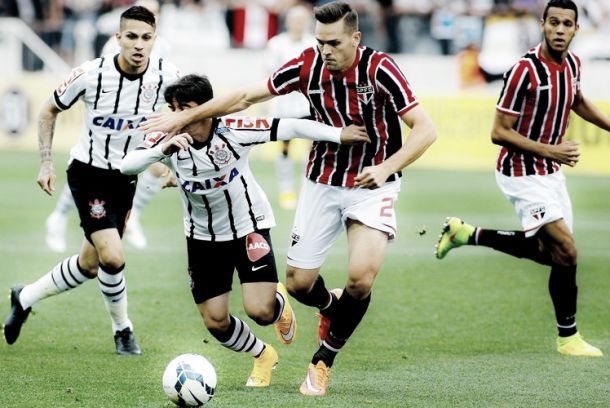 Corinthians e São Paulo iniciam caminhada na Libertadores com clássico histórico