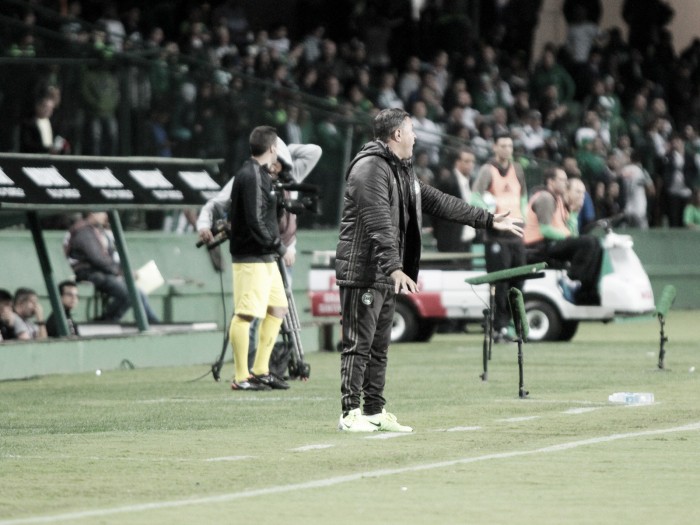 Pachequinho exalta empate diante do Botafogo e manutenção da vice-liderança Pachequinho exalta empate diante do Botafogo e manutenção da vice-liderança