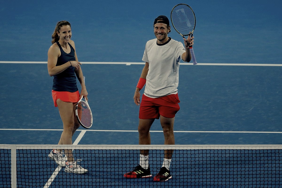 Cornet/Pouille batem Barty/Ebden e evitam 'varrida' da Austrália contra França Cornet/Pouille batem Barty/Ebden e evitam 'varrida' da Austrália contra França