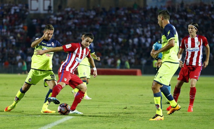 Il Crotone cade ma ben figura contro l'Atletico Madrid: decidono Gaitan e Jota, è 2-0