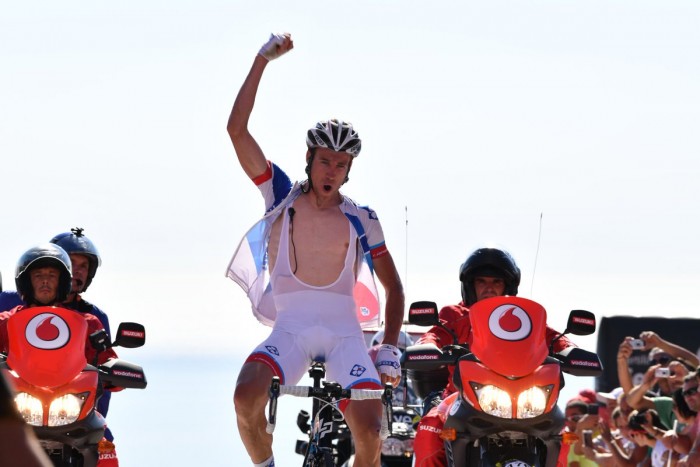 Vuelta 2016, 3° tappa: impresa di Geniez, Fernandez in rosso, perde Contador