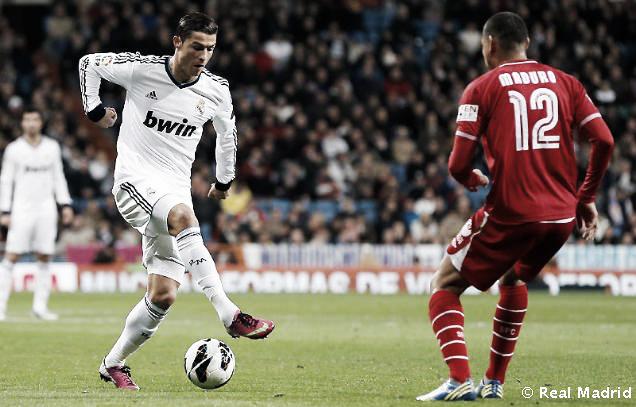 Cristiano Ronaldo flota sobre una balsa de aceite