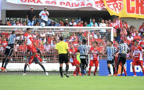 Sem poder errar, Treze encara o CRB por sobrevivência na Copa do Nordeste Sem poder errar, Treze encara o CRB por sobrevivência na Copa do Nordeste