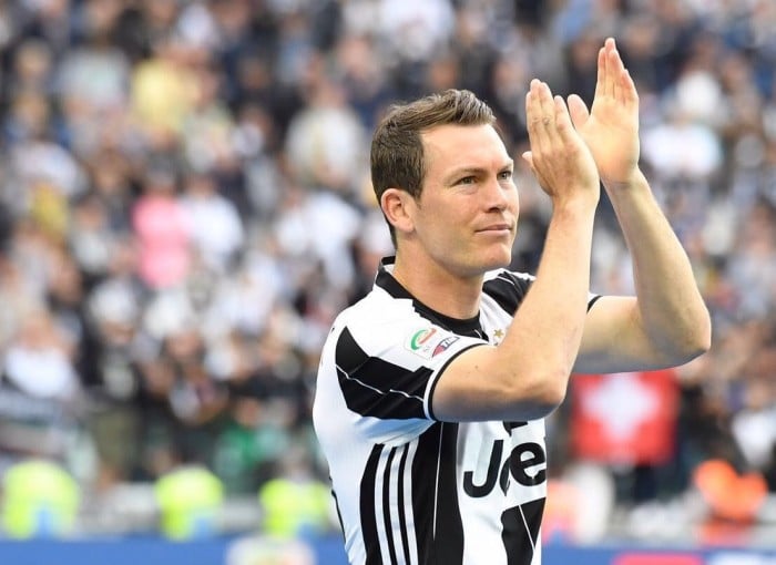 Juve, parla Lichtsteiner: "Ho un contratto, proverò a difendere il mio posto"