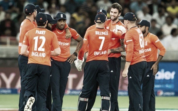 Pakistan - England 2nd T20: England secure series victory following a dramatic game