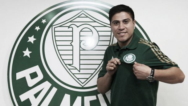 Palmeiras anuncia contratação de Cristaldo, oitavo estrangeiro do elenco