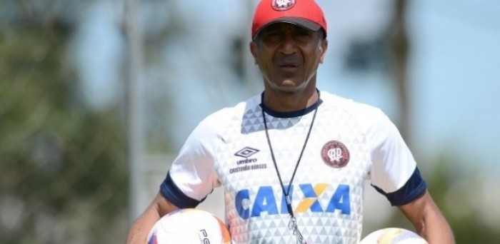 Corinthians se aproxima de acerto com Cristóvão Borges