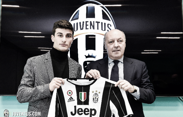 UFFICIALE: Juve, c'è la firma di Orsolini: "E' una bella emozione essere qui"